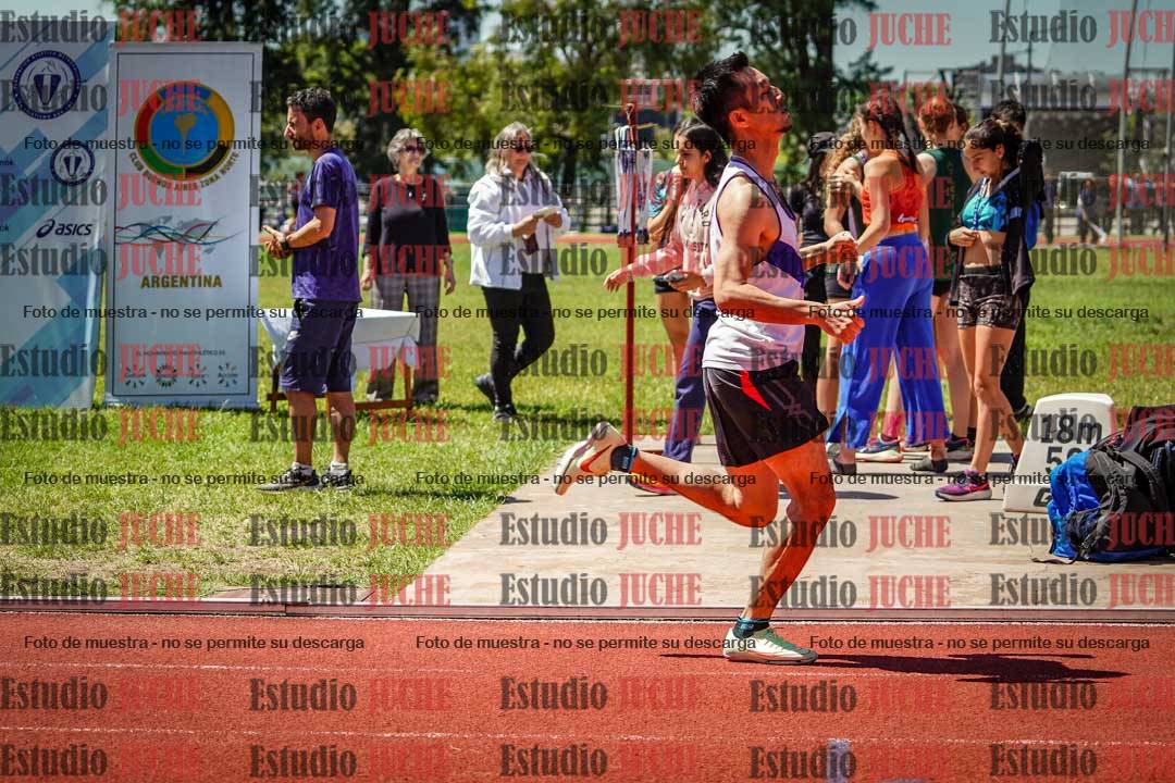 Fotos de los 800 m llanos de varones
