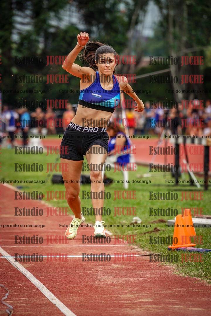 Fotos del salto triple - tabla de 8 y 10