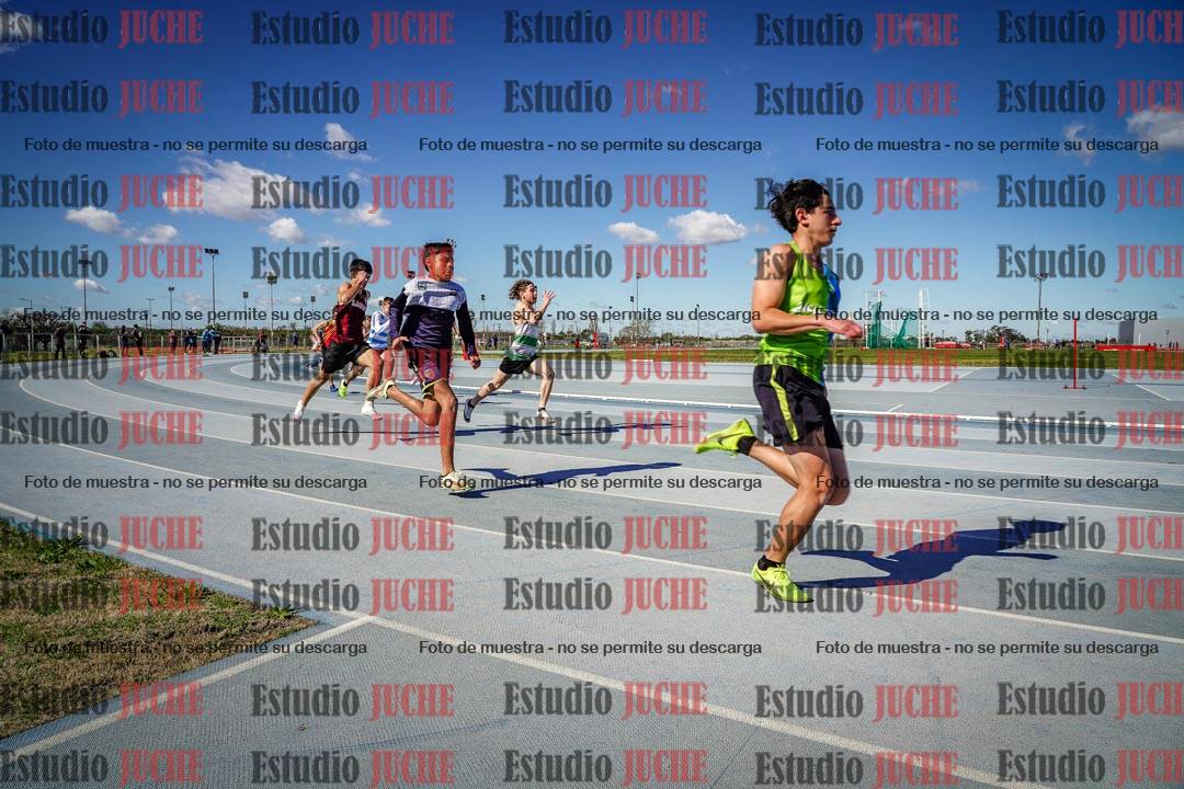 Fotos de los 200 m llanos de varones