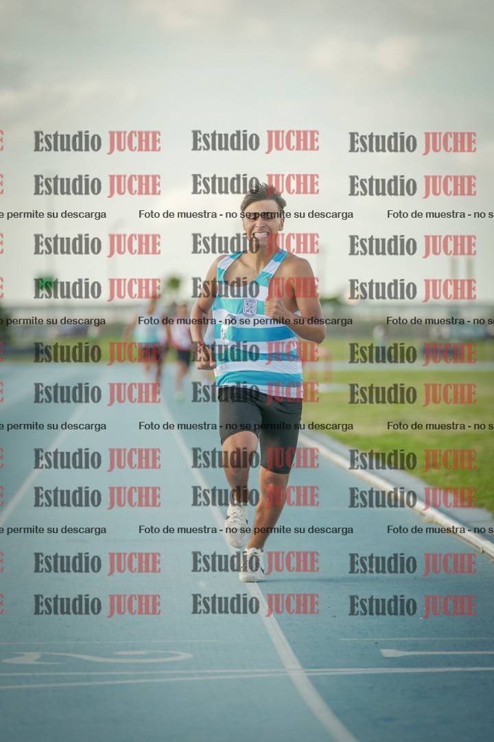 Fotos de los 800 m llanos de varones