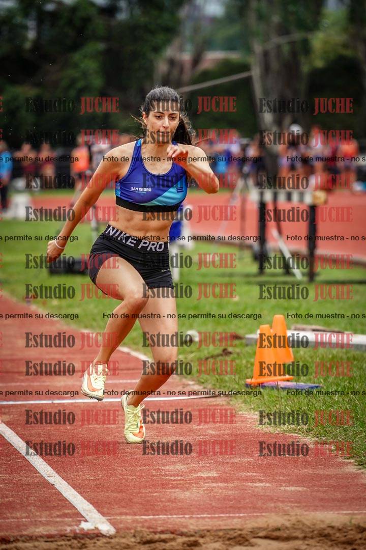 Fotos del salto triple - tabla de 8 y 10