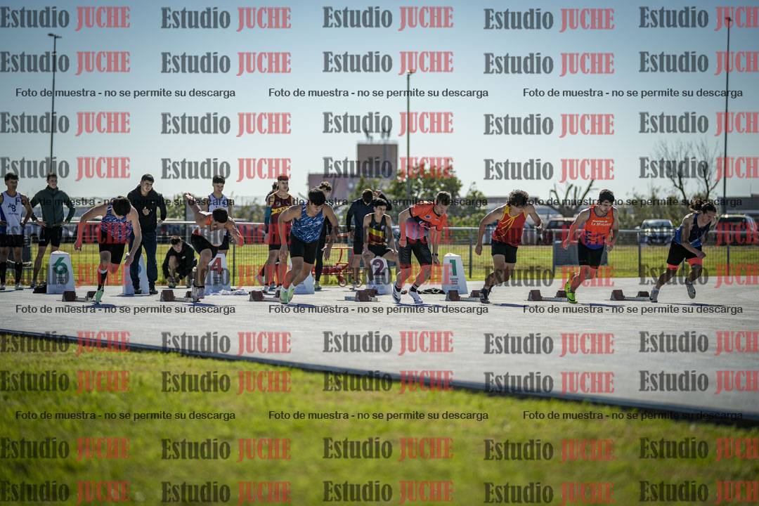 Fotos de los 100 m llanos de varones