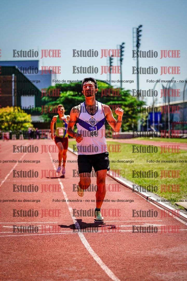 Fotos de los 800 m llanos de varones