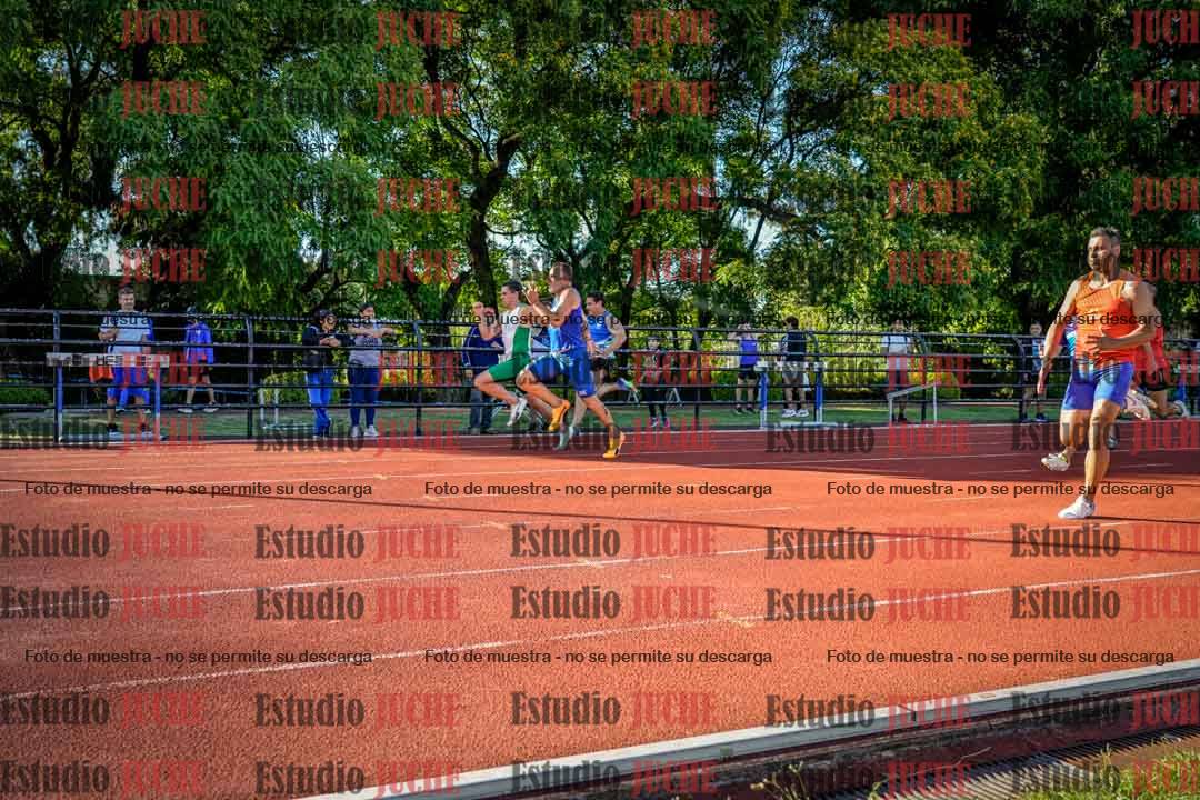 Fotos de los 100 m llanos de varones