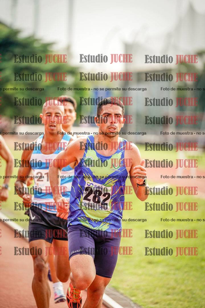 Fotos de los 3000 m llanos de varones