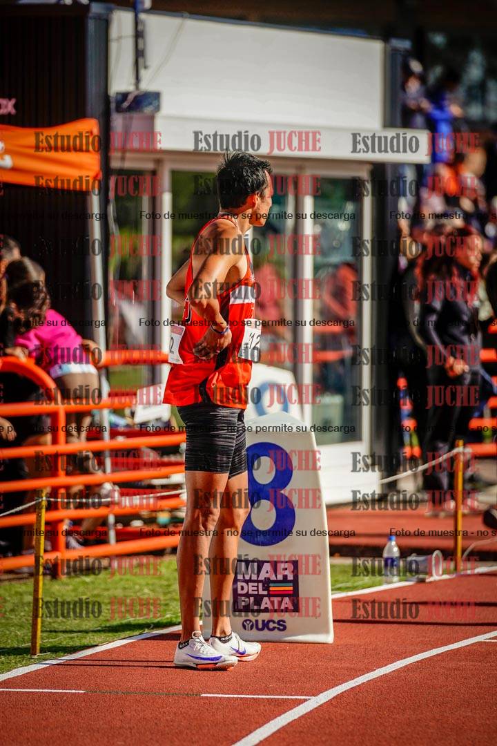Fotos de los 800 m llanos de varones