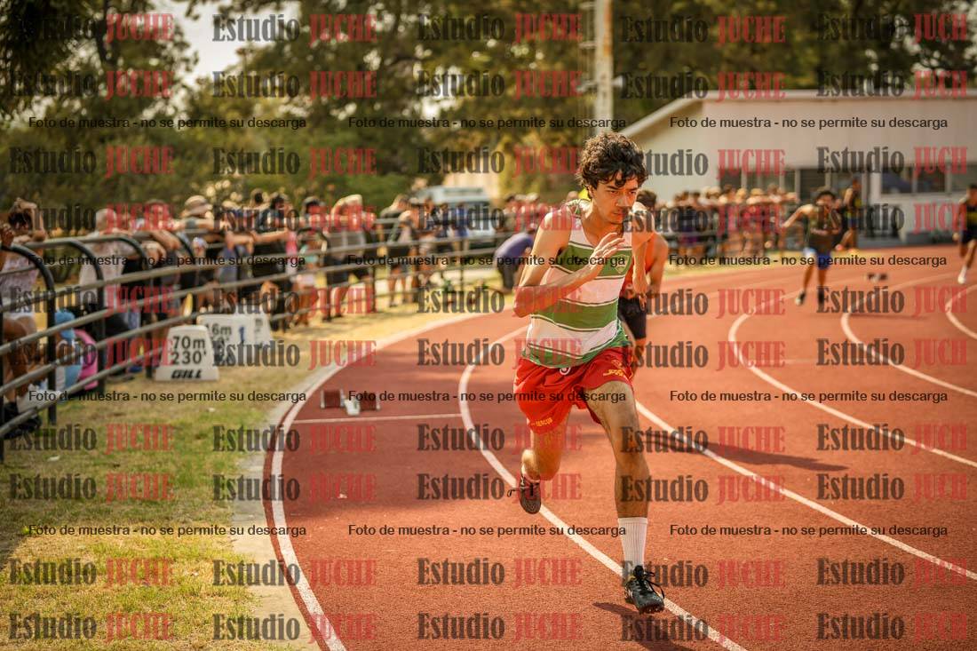 Fotos de los 400 m llanos de varones