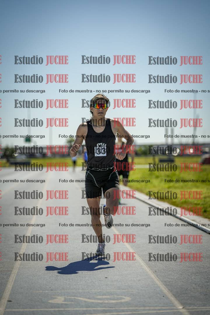 Fotos de los 800 m llanos de varones