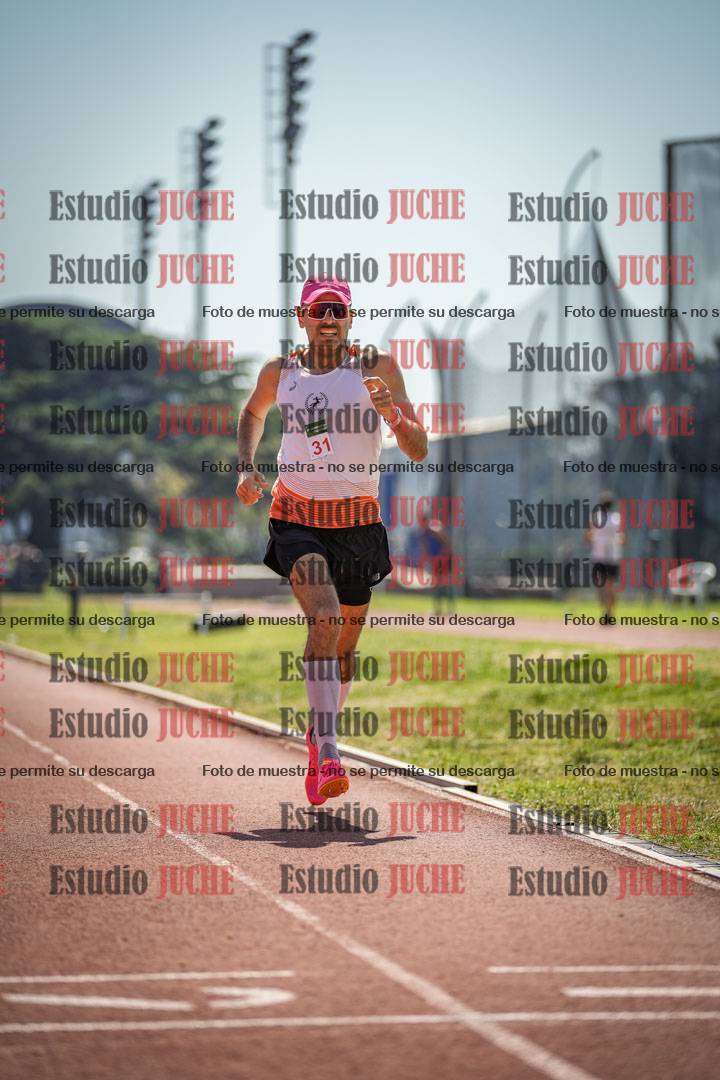 Fotos de los 800 m llanos de varones