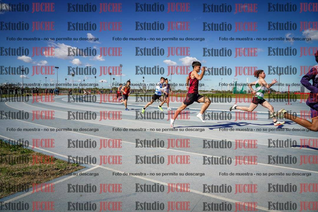 Fotos de los 200 m llanos de varones
