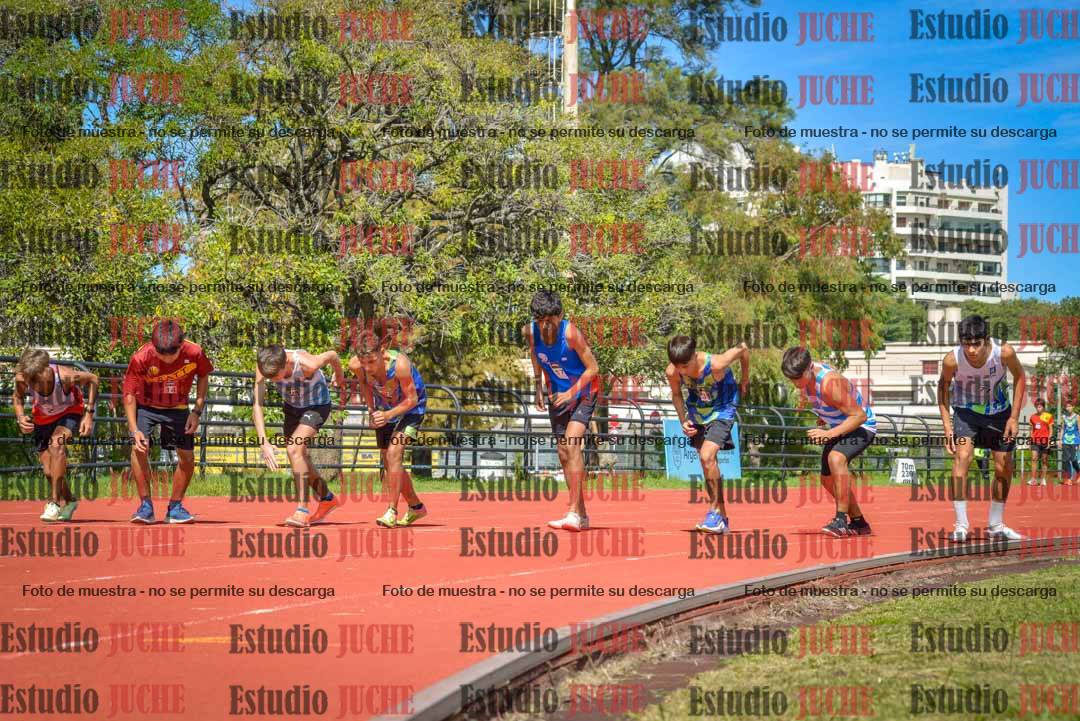 Fotos de los 600 m llanos de varones