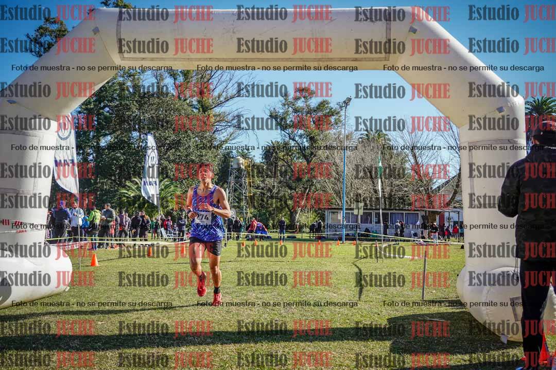 Fotos de la llegada del cross de 6000 m