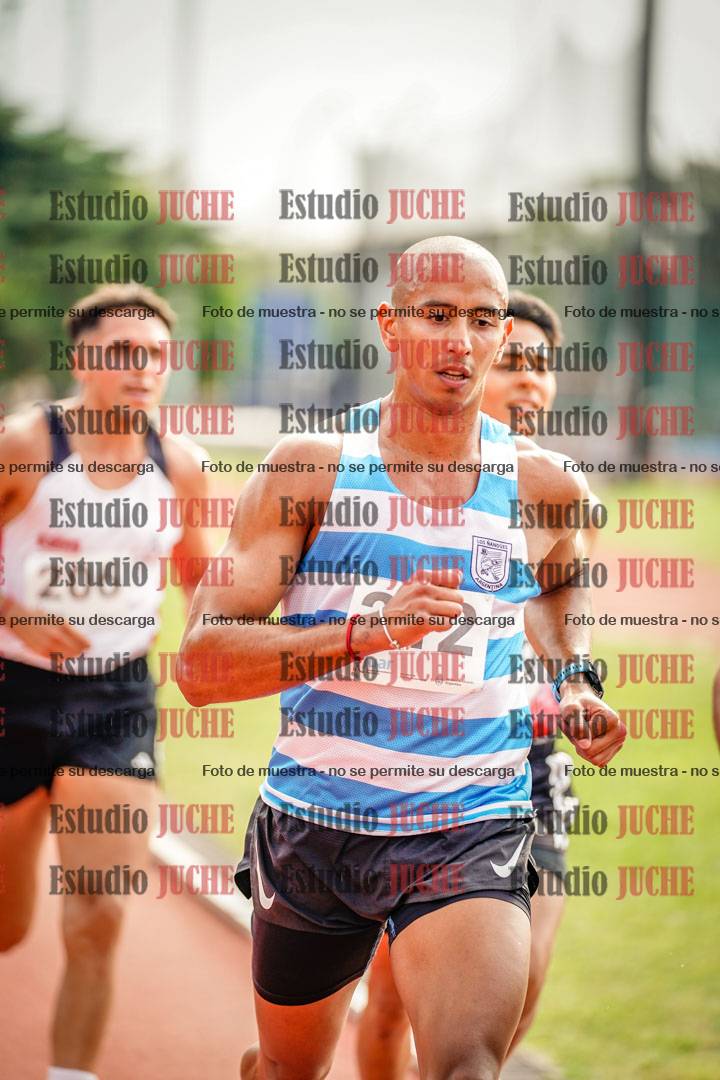 Fotos de los 3000 m llanos de varones