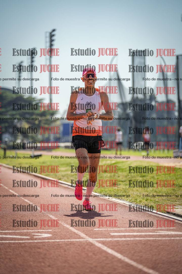 Fotos de los 800 m llanos de varones
