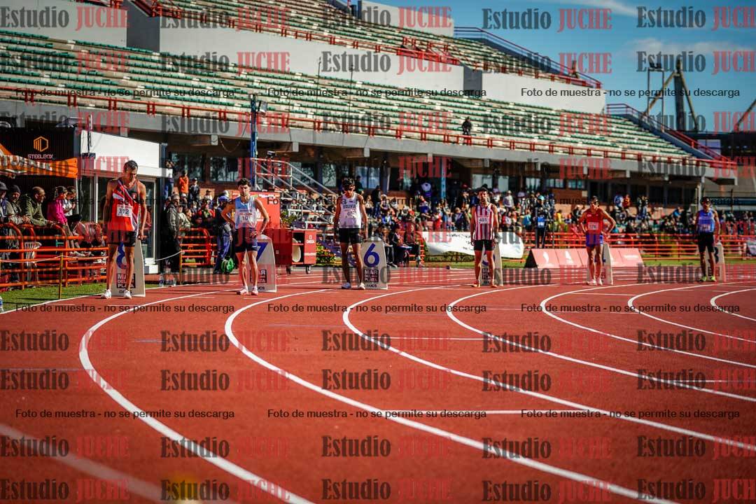 Fotos de los 800 m llanos de varones