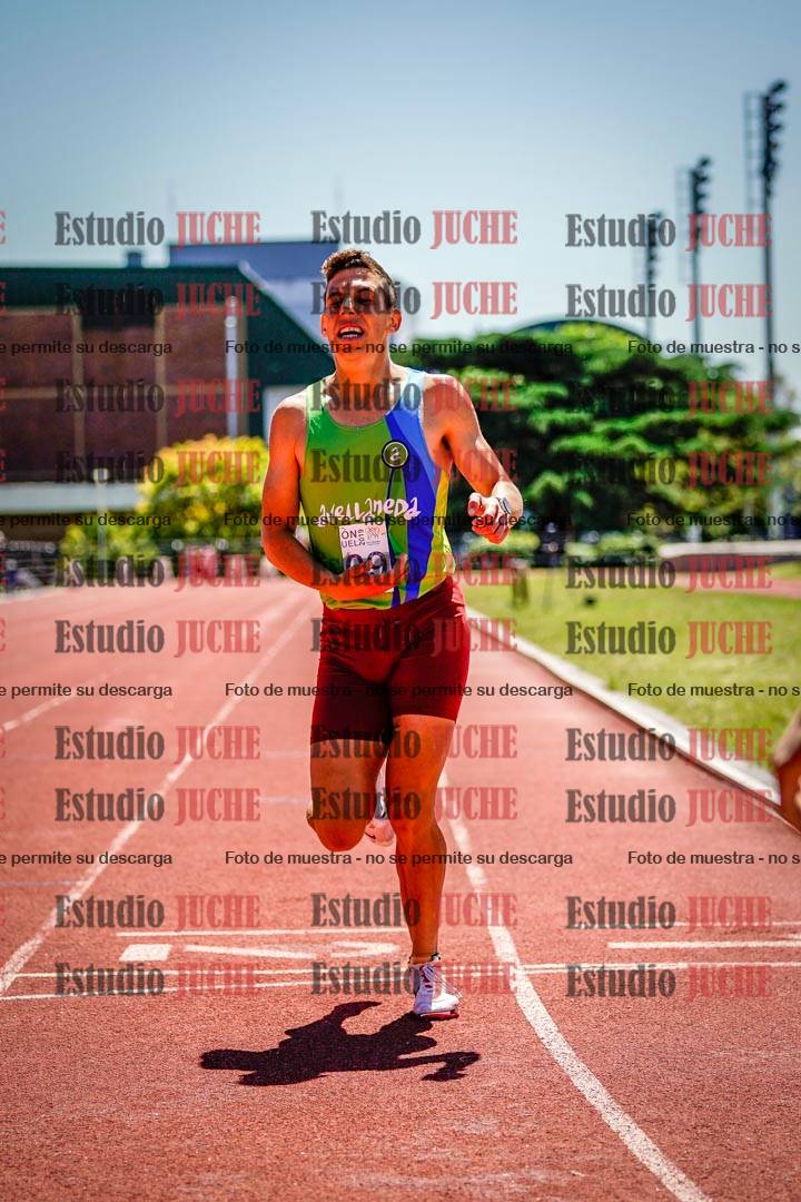 Fotos de los 800 m llanos de varones
