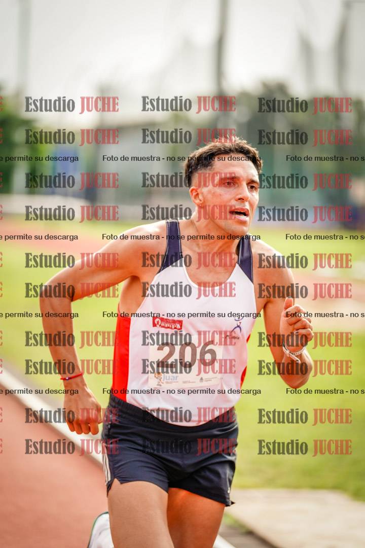 Fotos de los 3000 m llanos de varones