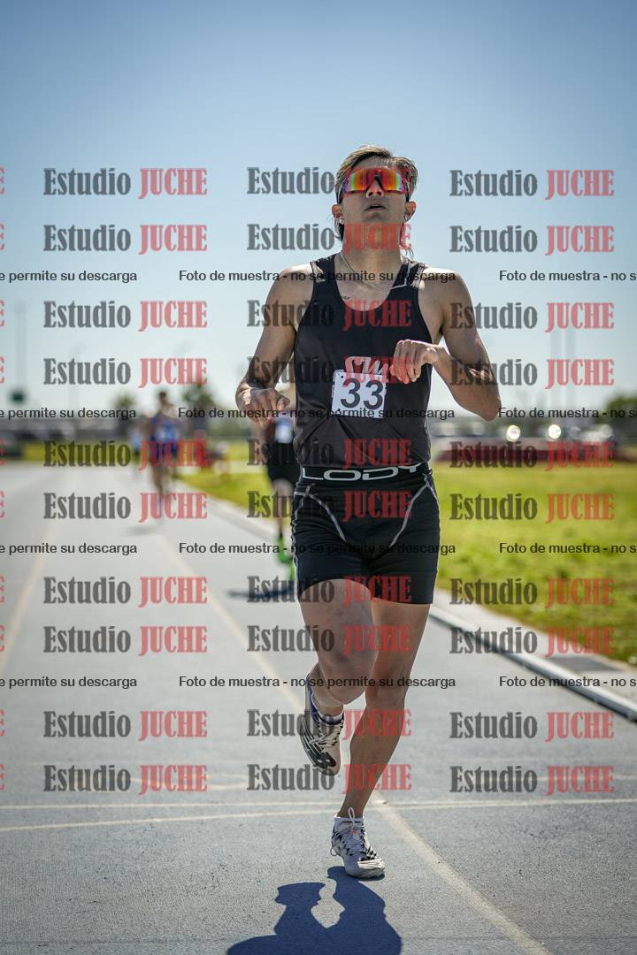 Fotos de los 800 m llanos de varones