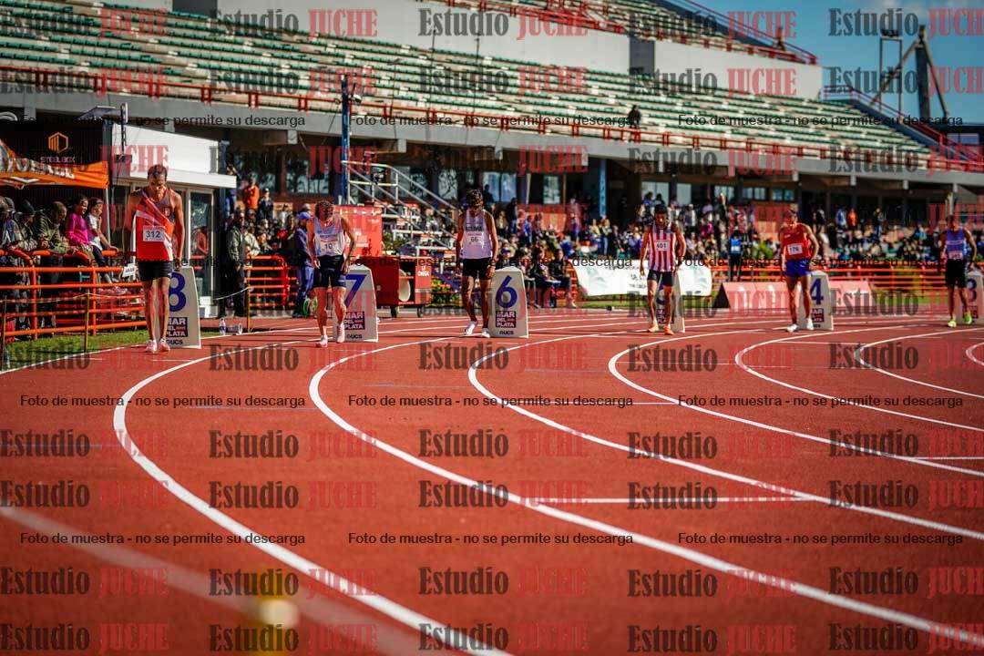 Fotos de los 800 m llanos de varones