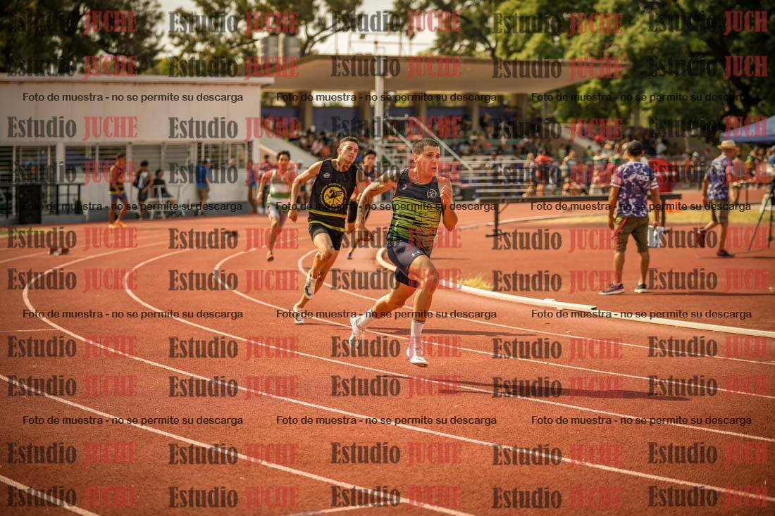 Fotos de los 400 m llanos de varones