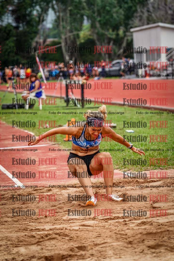 Fotos del salto triple - tabla de 8 y 10
