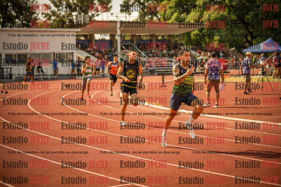 Fotos de los 400 m llanos de varones