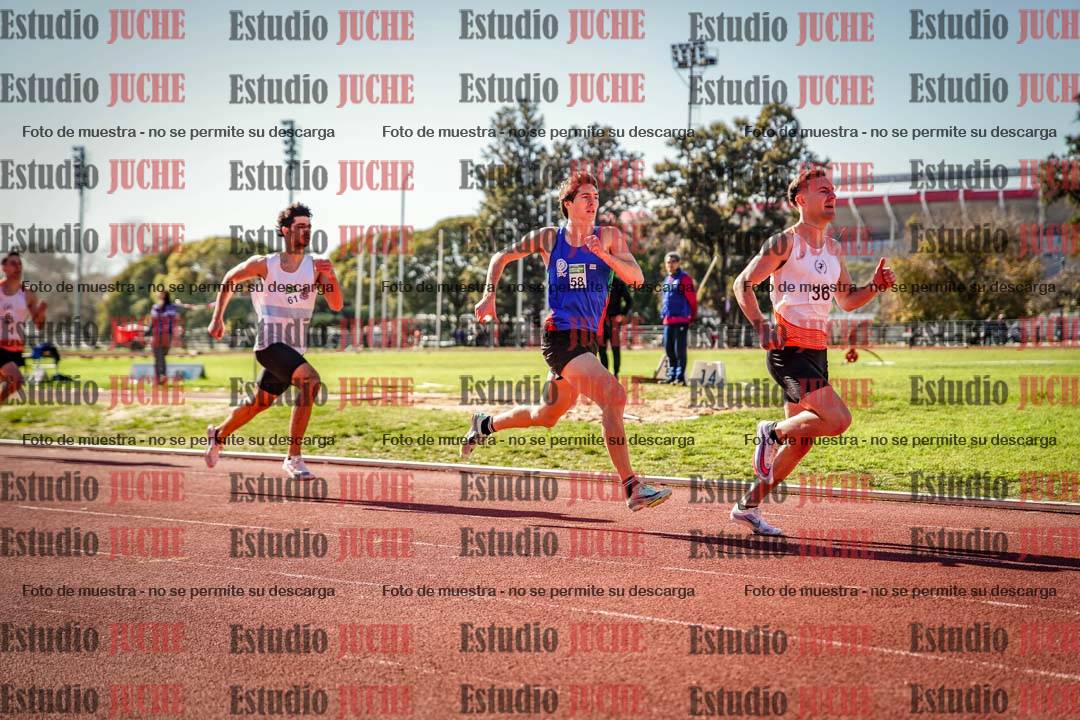 Fotos de los 800 m llanos de varones