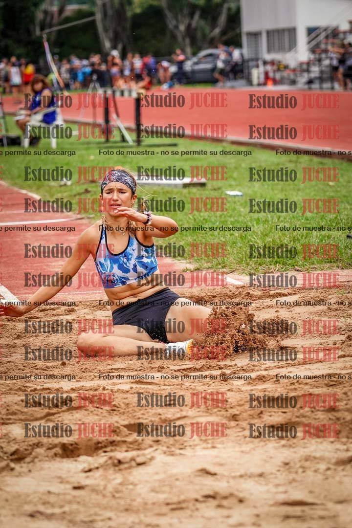 Fotos del salto triple - tabla de 8 y 10