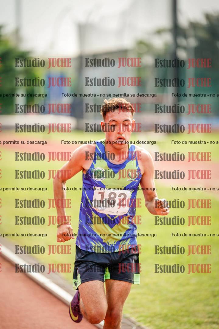 Fotos de los 3000 m llanos de varones