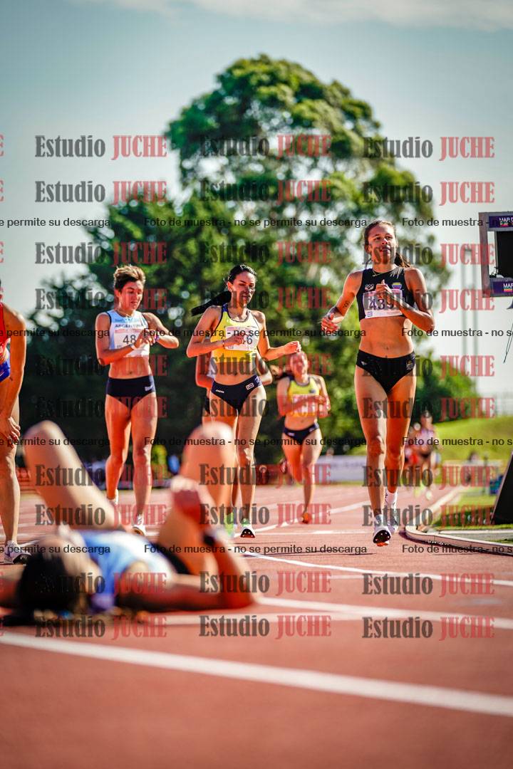 Fotos de los 1500 m llanos de mujeres