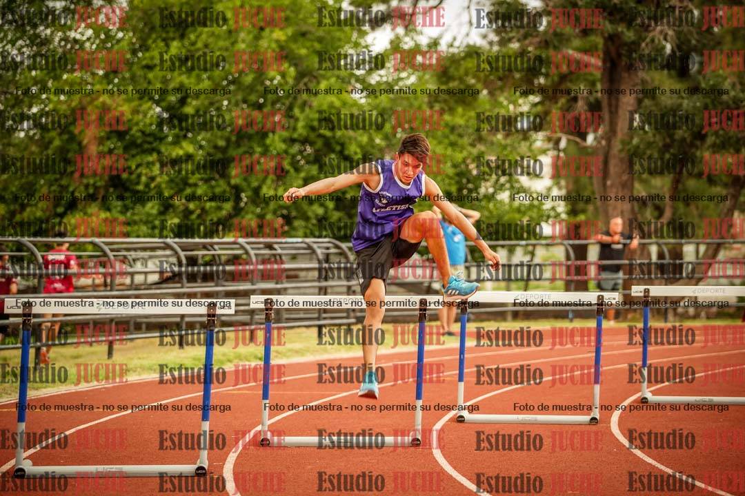 Fotos de los 400 m con vallas de varones