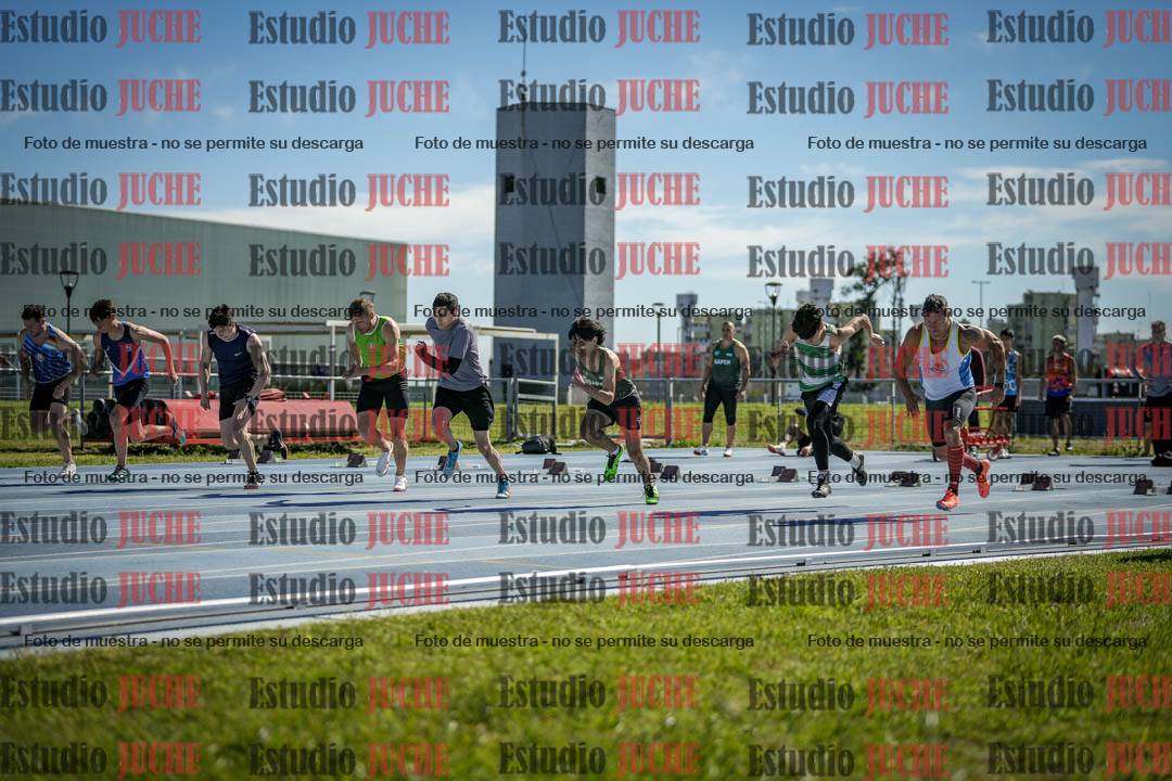 Fotos de los 100 m llanos de varones