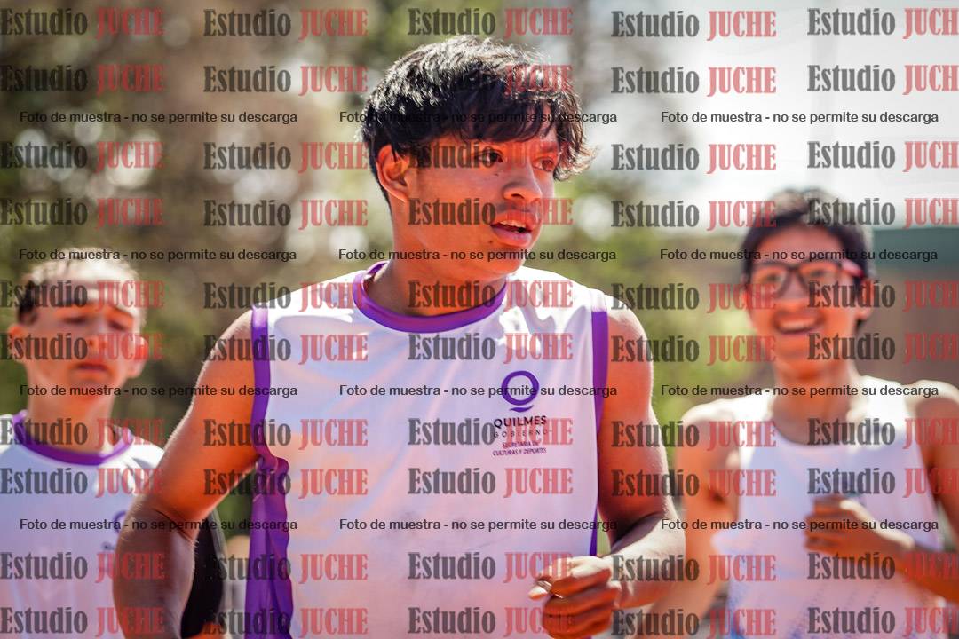 Fotos de los 80 m llanos de varones