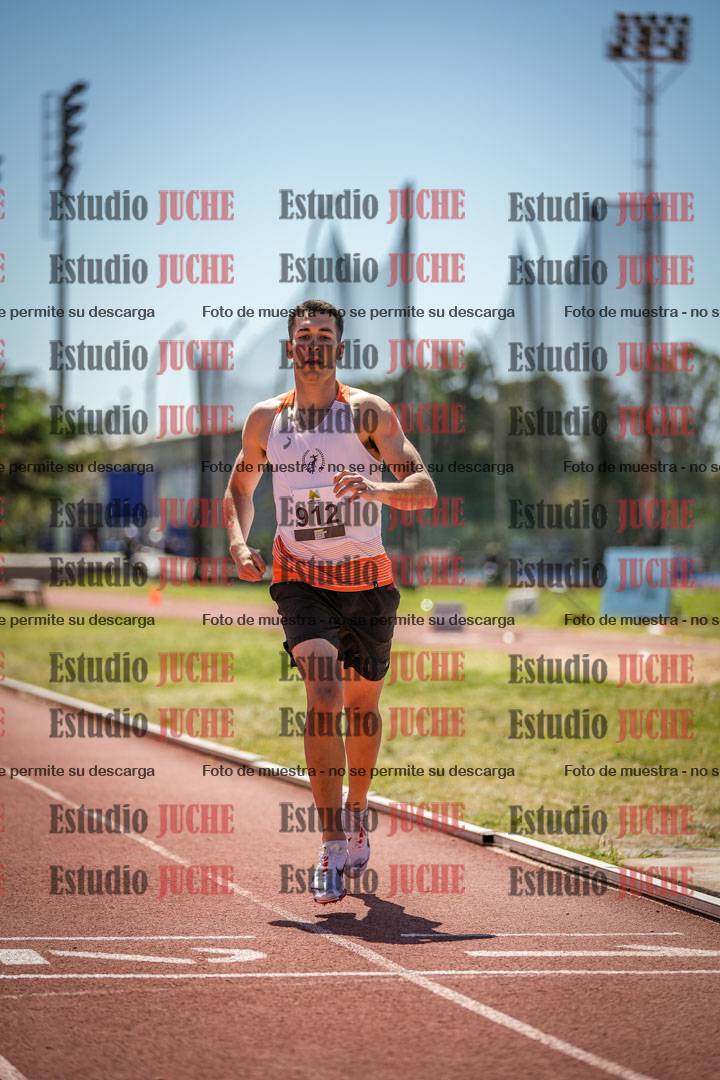 Fotos de los 800 m llanos de varones
