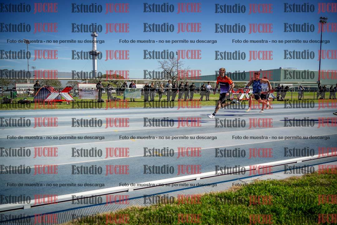 Fotos de los 100 m llanos de varones