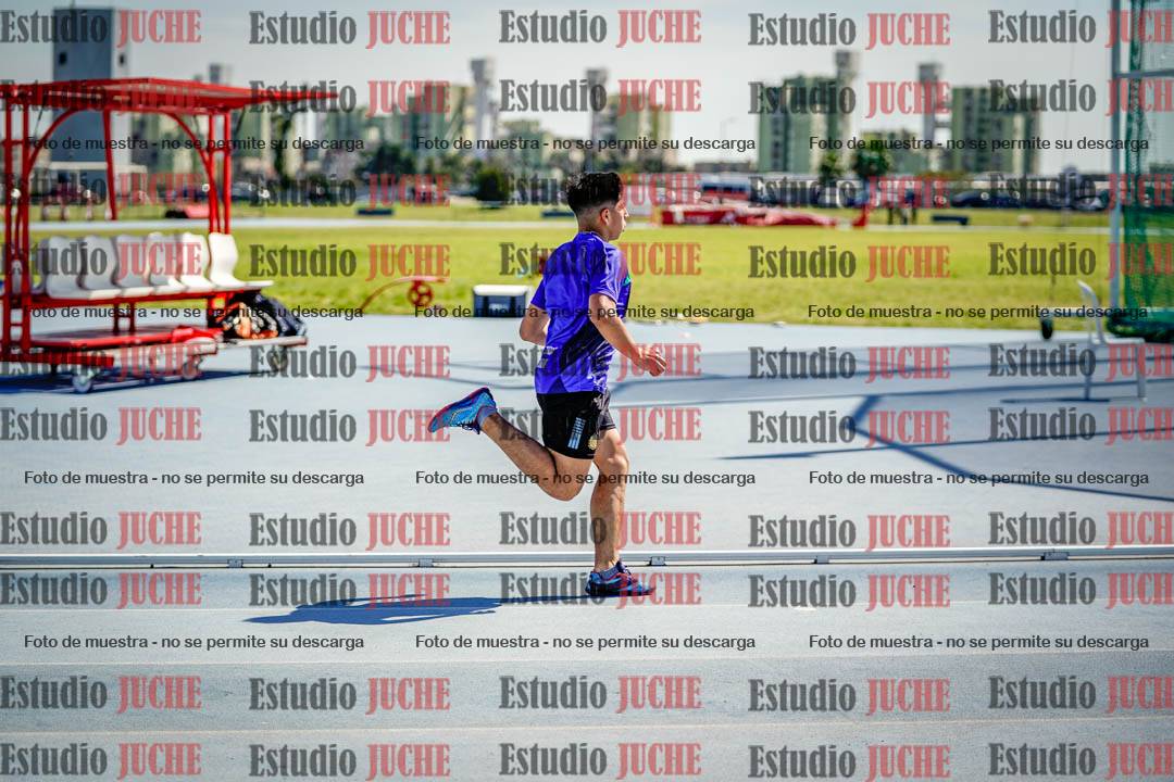 Fotos de los 800 m llanos de varones