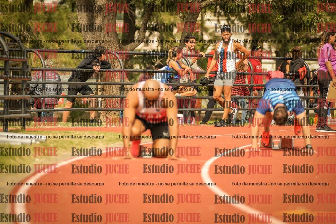 Fotos de los 200 m llanos de varones