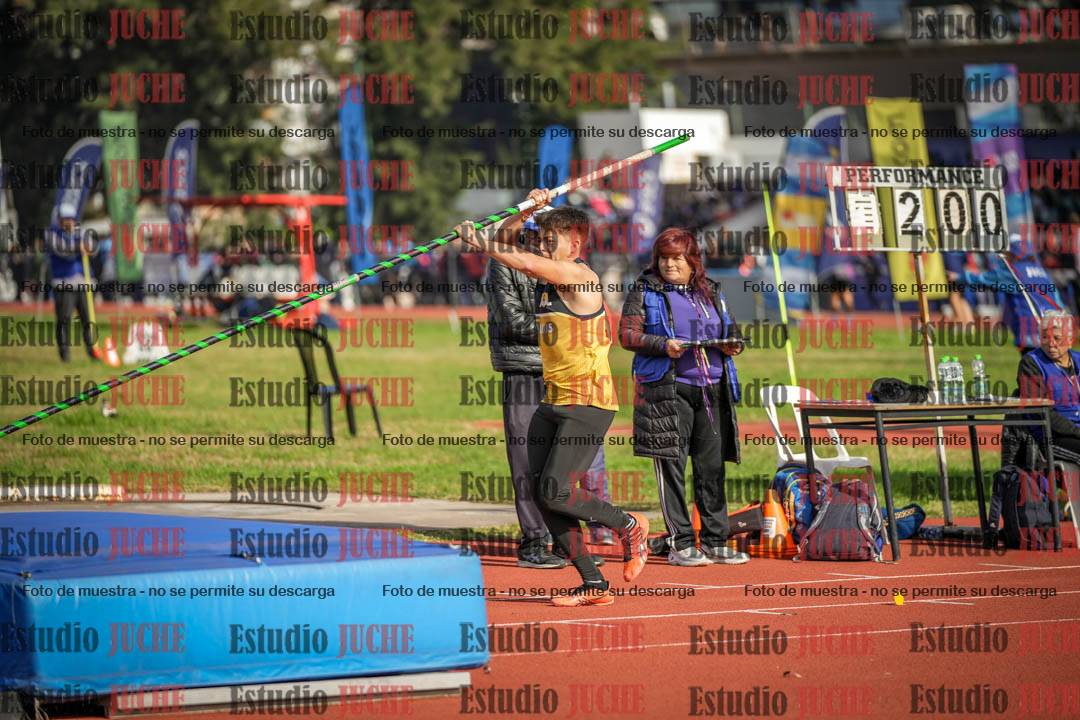 Fotos del salto con garrocha de varones - decatlón 8
