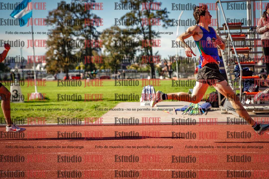 Fotos de los 800 m llanos de varones