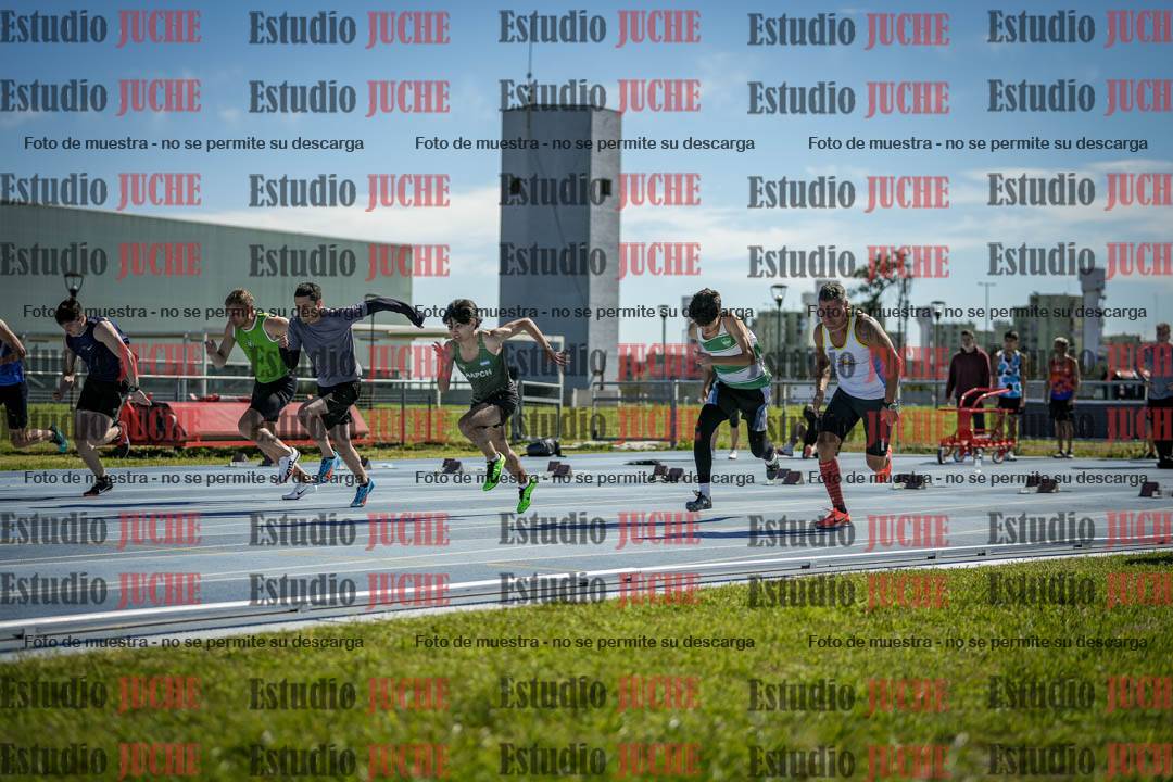 Fotos de los 100 m llanos de varones
