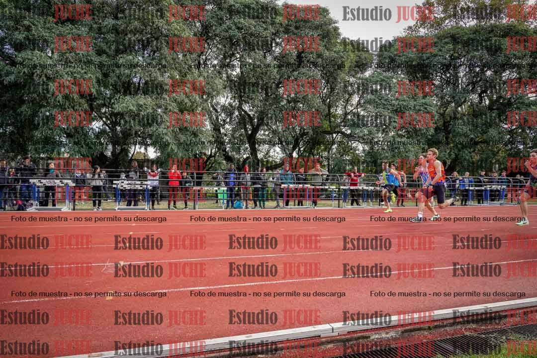 Fotos de los 100 m llanos de varones