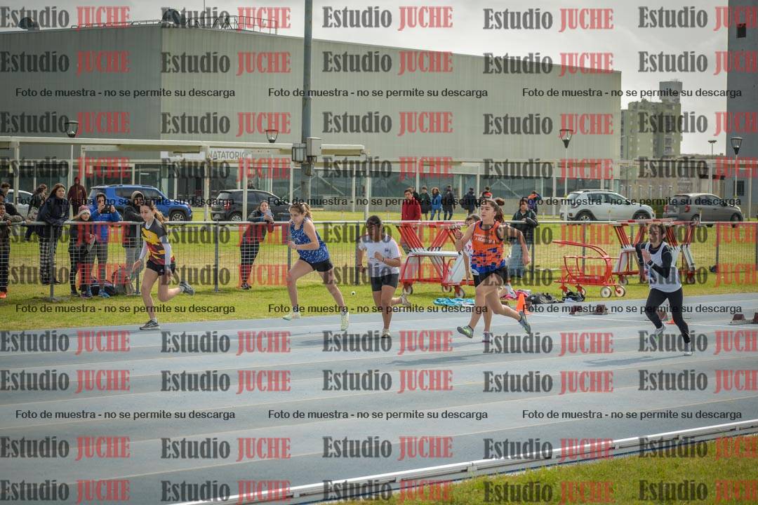Fotos de los 80 m llanos de mujeres