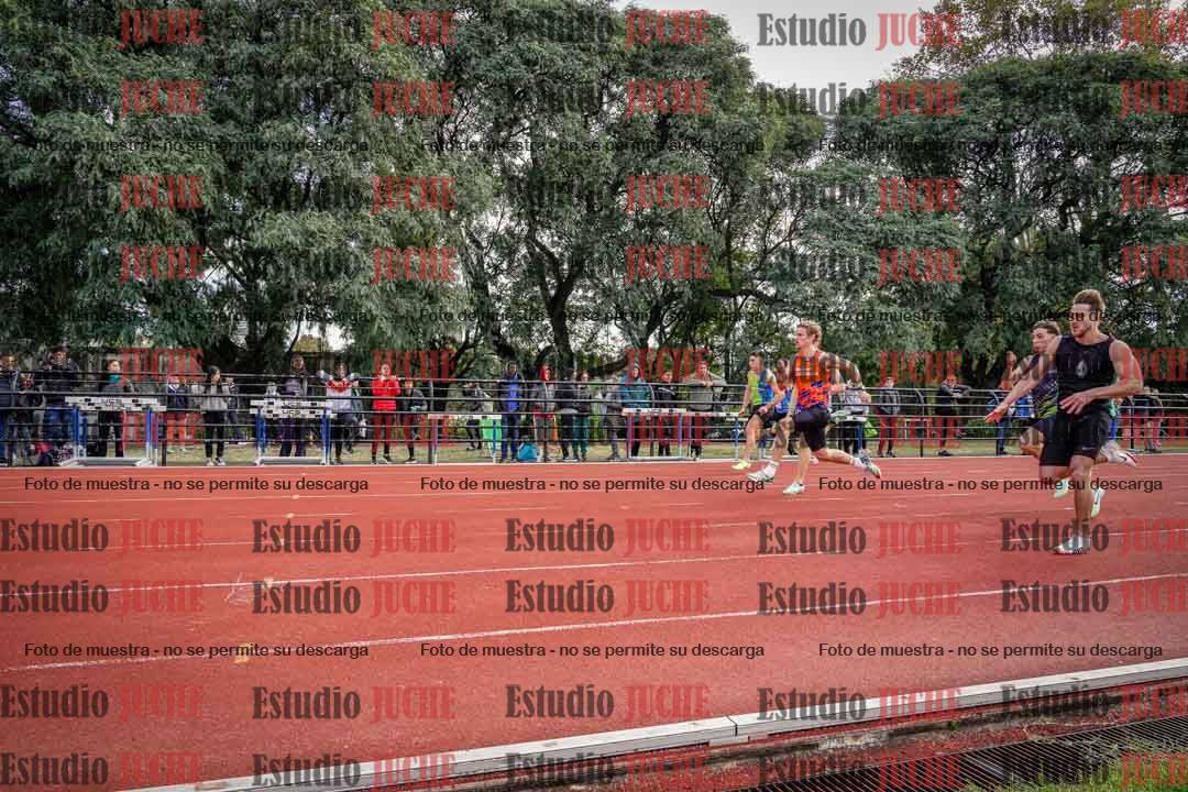 Fotos de los 100 m llanos de varones