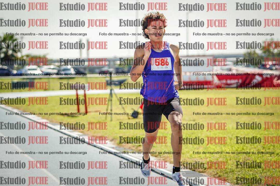 Fotos de los 800 m llanos de varones
