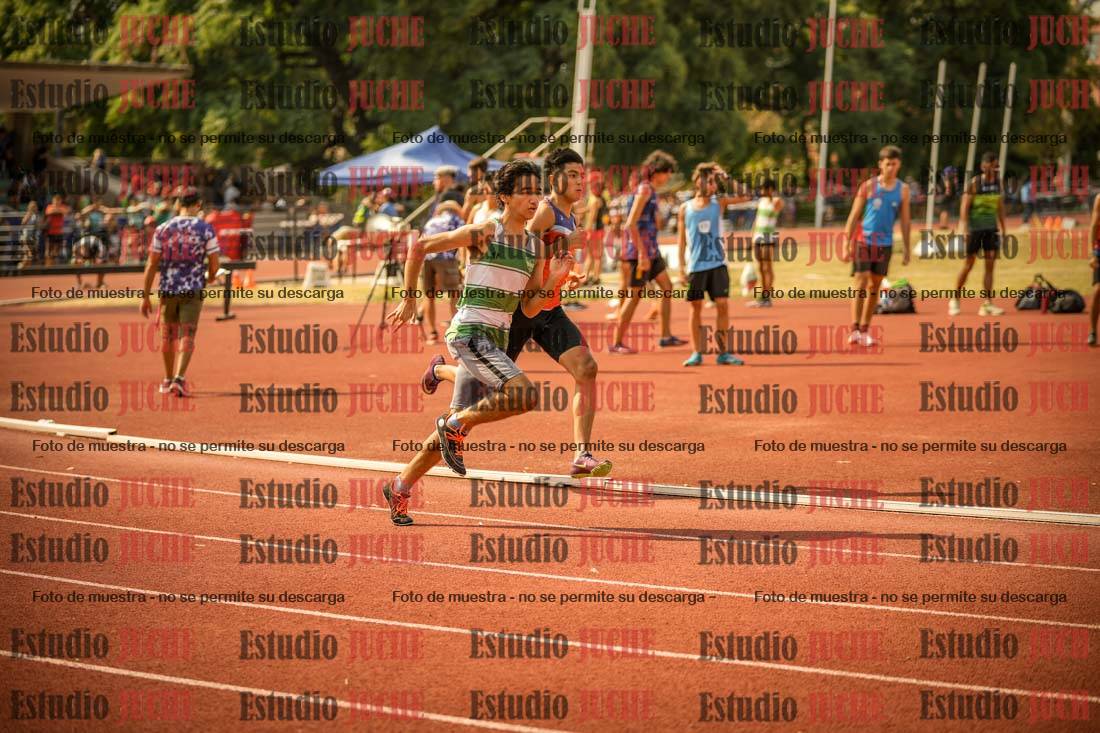 Fotos de los 400 m llanos de varones