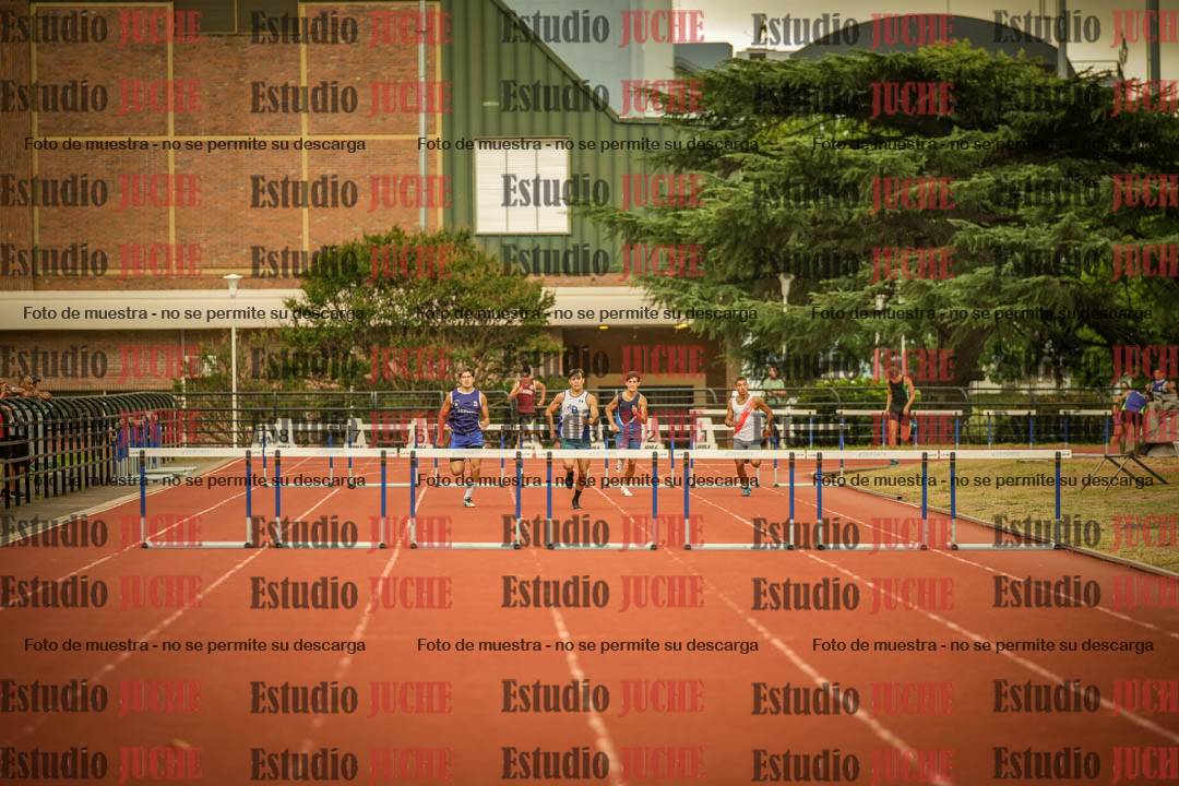 Fotos de los 400 m con vallas de varones