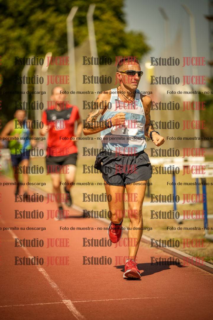Fotos de los 3000 m llanos de varones