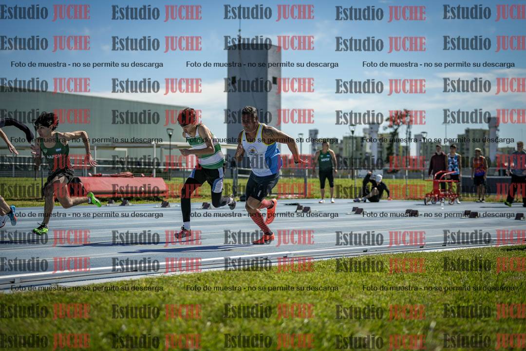 Fotos de los 100 m llanos de varones
