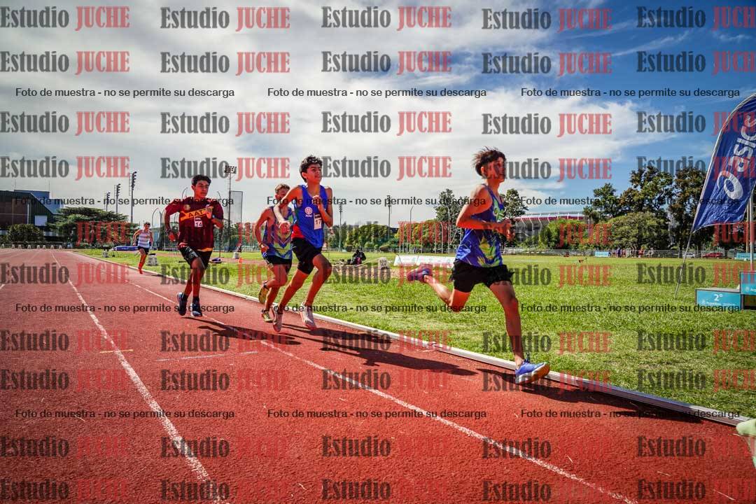 Fotos de los 600 m llanos de varones
