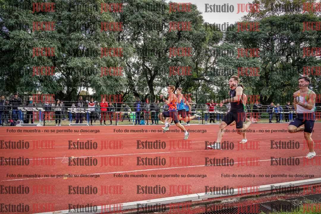 Fotos de los 100 m llanos de varones